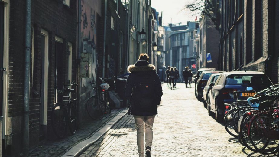 10 Ways to Tell the World You've Lost Interest in Being You