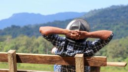 The Real Knowledge You Need to Let Go of Any Negative Reaction (Remastered Classic Talk)
