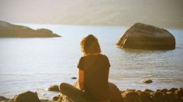 The Difference Between Awareness of Self and Being Absorbed in Yourself