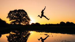 Go Beyond Painful Limitation to Realize Fearless Being