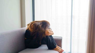 Releasing Yourself from the Unhappiness of Painful Regrets