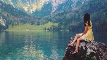 How to Break Free of Unhappy Thoughts and Feelings