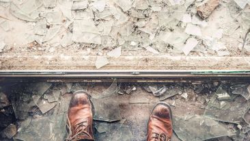 Shatter the Painful Pattern of Feeling Powerless