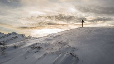 A Commentary on the Inner Meaning of the 'Love of Christ'