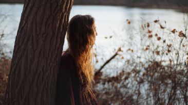 Make Your Pain Disappear by Removing the 'I' From It
