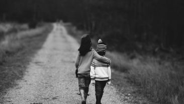 Free Yourself by Seeing Yourself: 9 Ways to Heal the Hidden Hurting in You