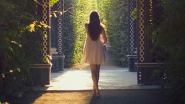 Go Beyond Painful Limitation to Realize Fearless Being