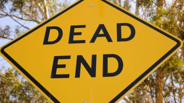 The Secret of Letting Go of Dead-End Relationships