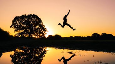 Go Beyond Painful Limitation to Realize Fearless Being
