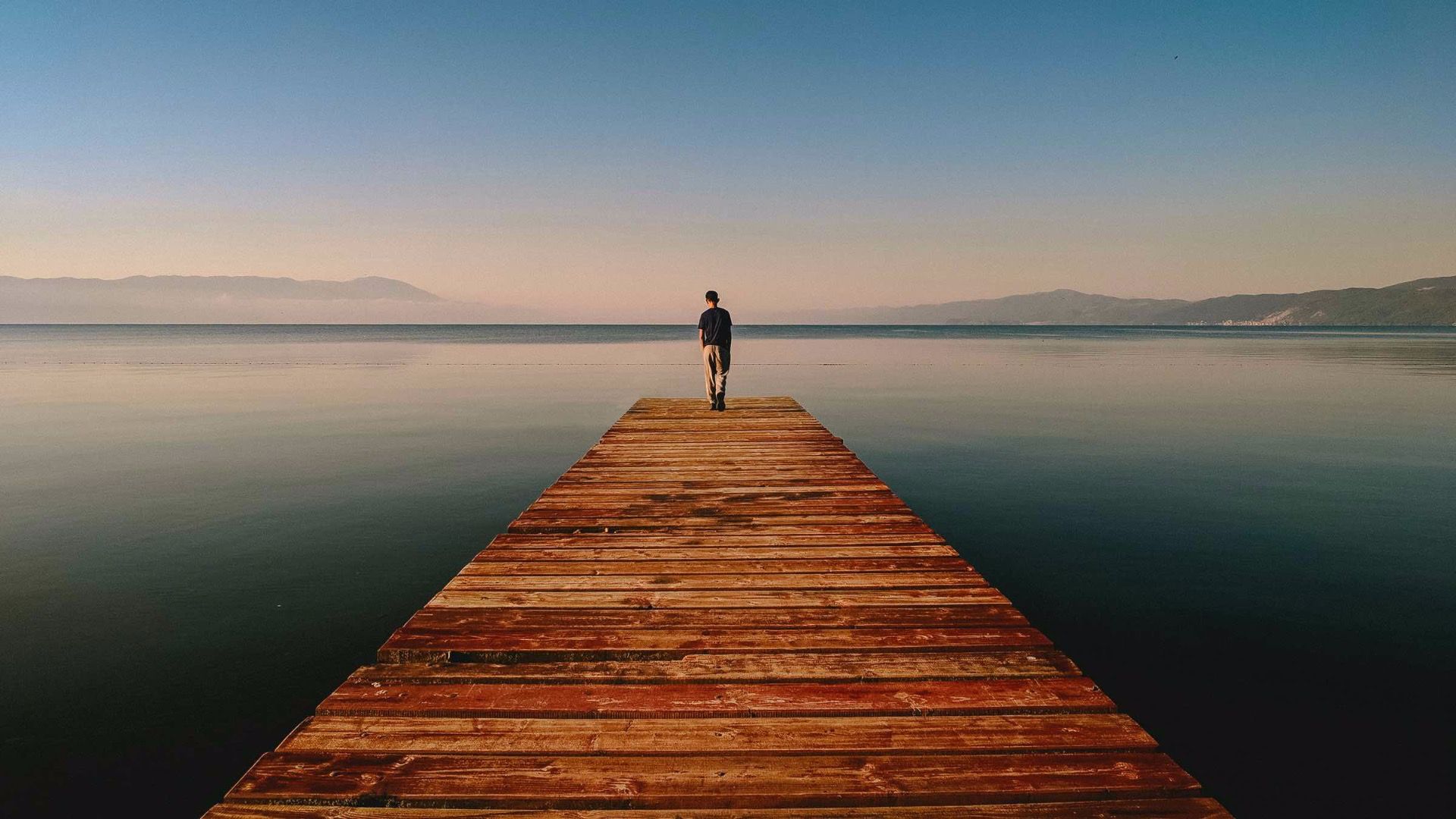Free Yourself from the Fear of Being Alone Once and for All