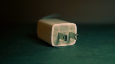 How to Unplug Yourself from Any Painful Moment