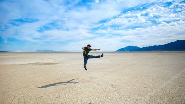 Kick Fear and Worry Out of Your Life with This Silent Shout